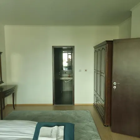 Apartment Babylon *